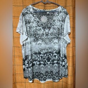 Gorgeous plus size blouse